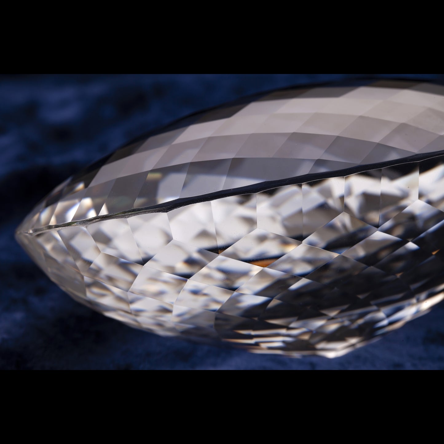 クリスタル 2985カラット